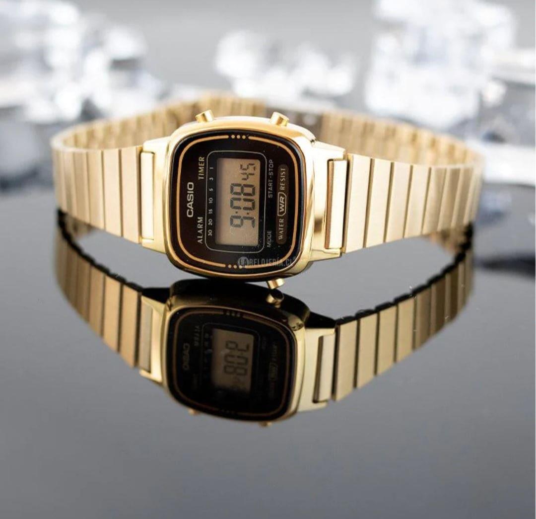 Casio Mini Mujer Acero Dorado Negro LA-670WGA-1 - TOPRELOJES.CL